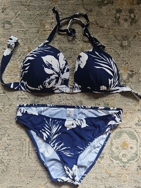 VENUS Navy and White Floral Bikini Bottoms with Gold Accent